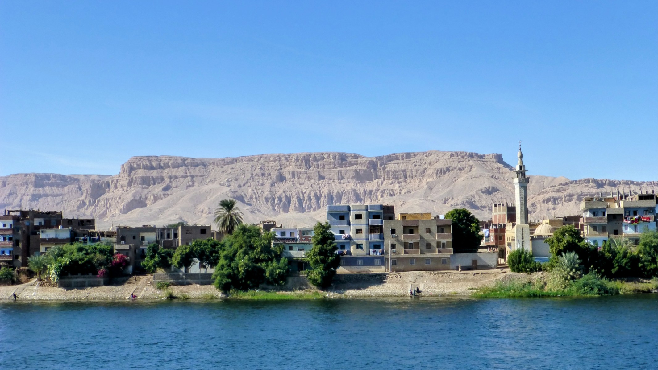 Sailing back to Luxor from Dendara, the Red Sea Mountains flank our starboard.
