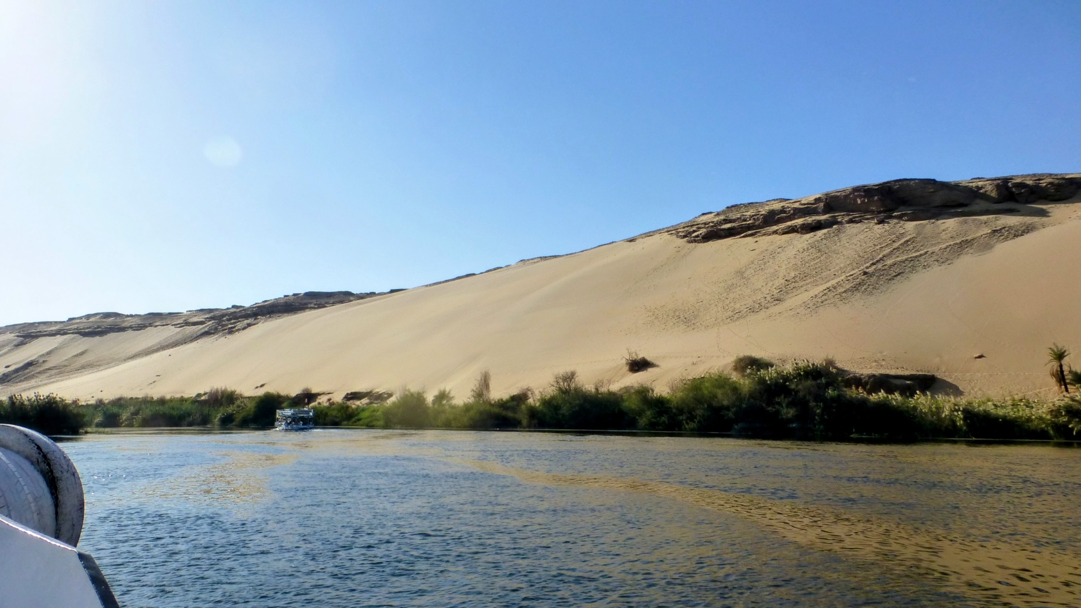 As we traveled further south, sand started to dominate the shore line.