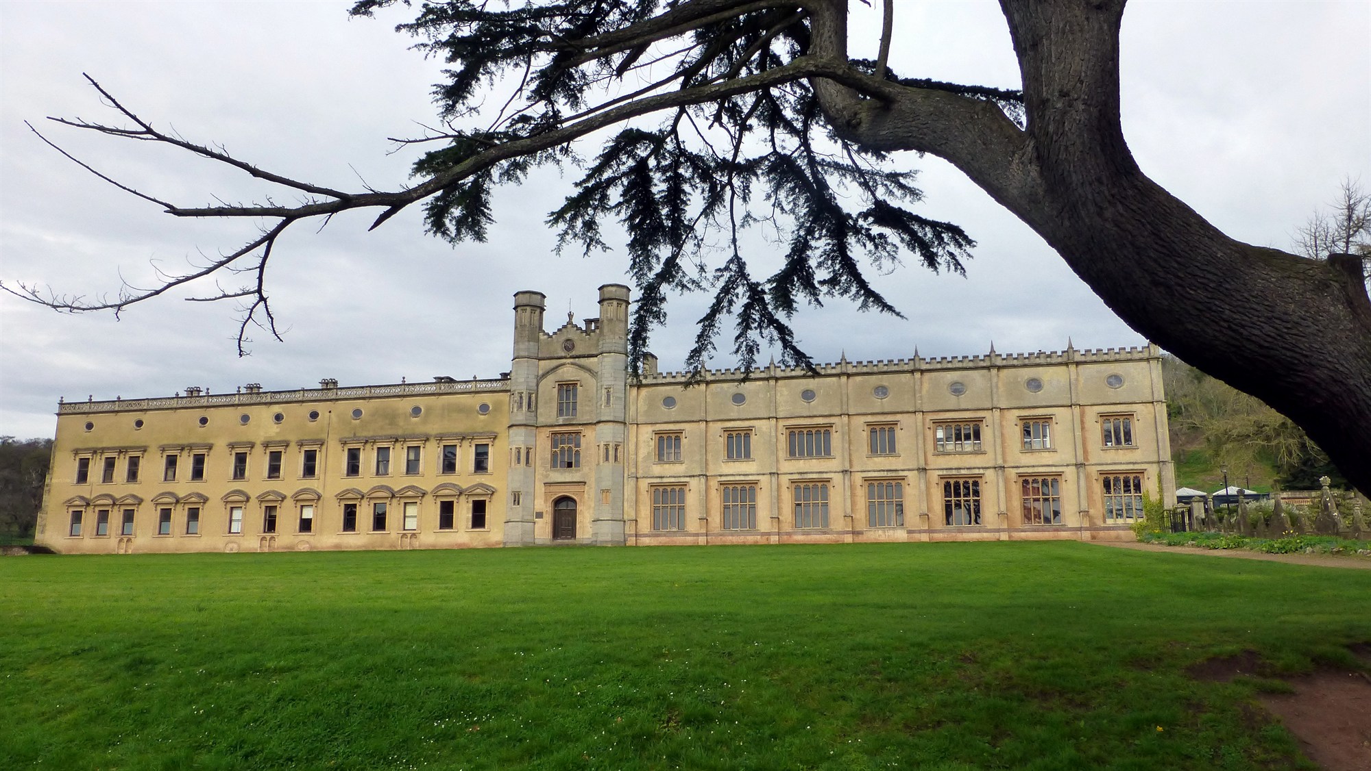 The east elevation with its massive door. I discovered later that they open to the Vaulted Hall with its magnificent fluted columns.