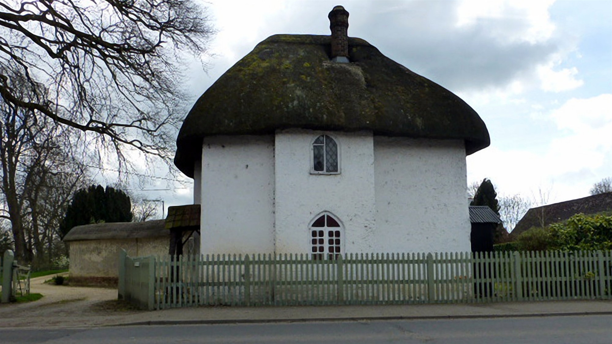One of the few thatched roof houses that we encountered