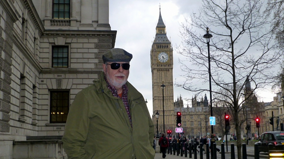 Yours truly at Big Ben at precisely 4:30pm.