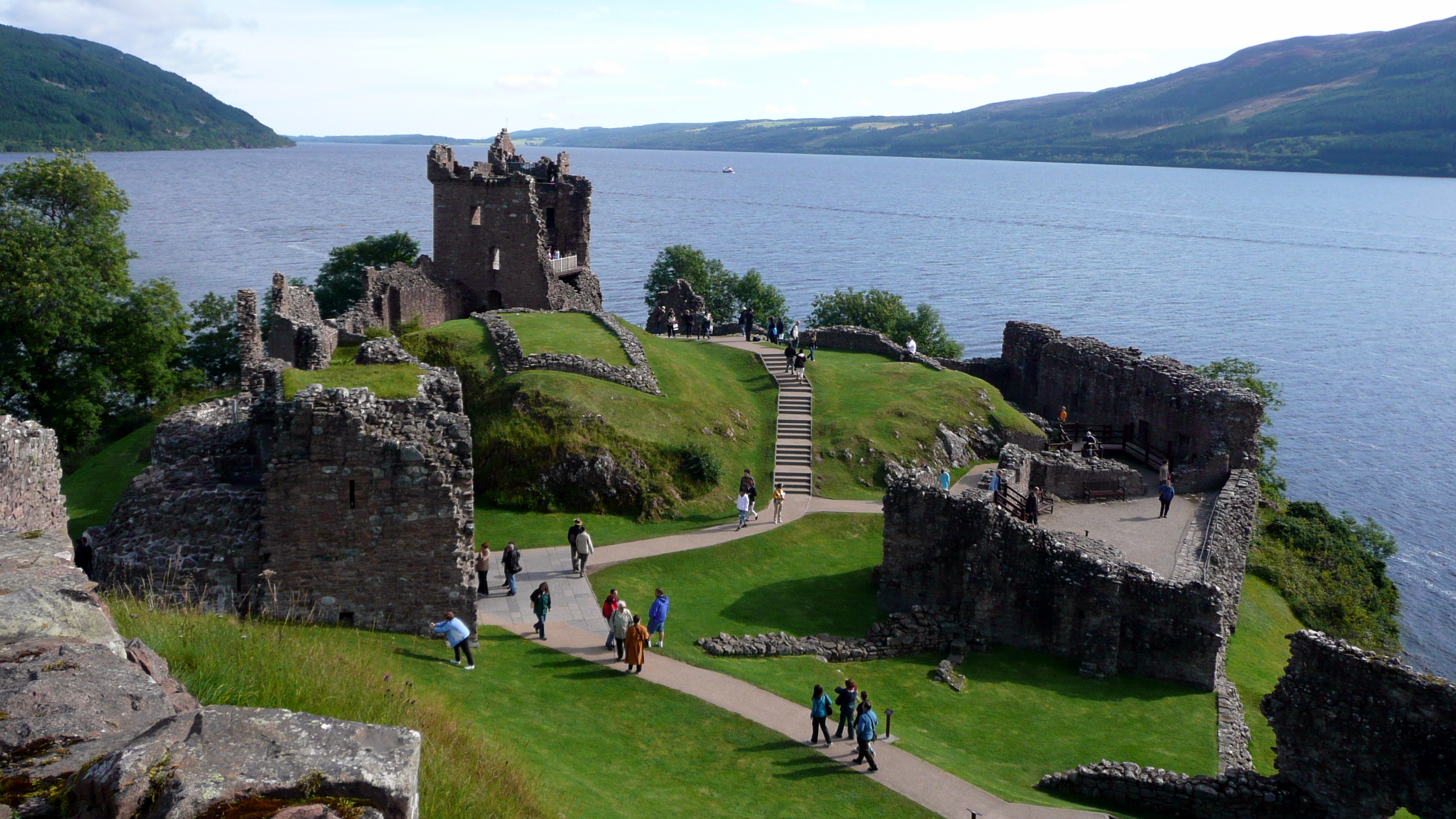 Looking to the Grant Tower from the Upper Bailey. (2008)