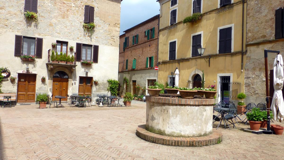 The Piazza Di Spagna, Pienza